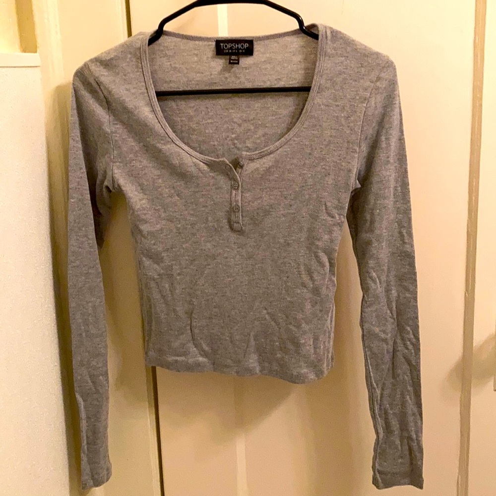 Topshop long sleeved gray henley crop top